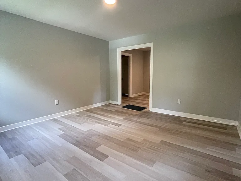 4111 Kirkland Ave — Photo 8
