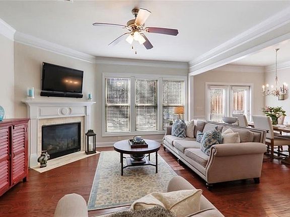 3rd image of 3539 Peacock Rd