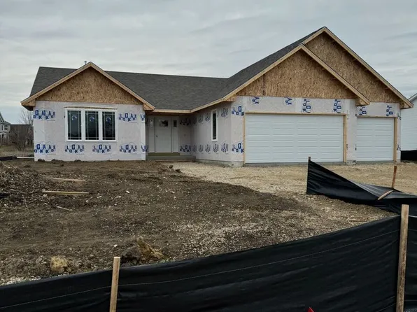 12313 Lakeview Dr, Loves Park, IL 61111