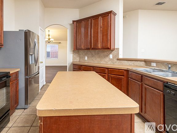 5th image of 2559 Taos Dr