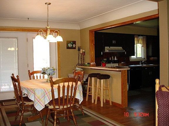 4th image of 415 Meier Dr
