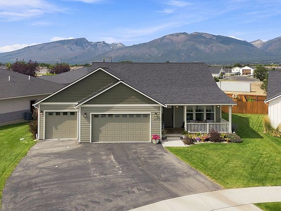3rd image of 354 Destiny Dr