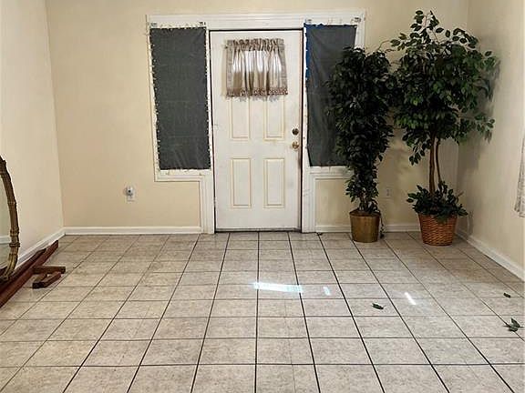 2nd image of 2418 Touro St