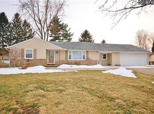 2446 Northview Dr, Cortland, OH 44410