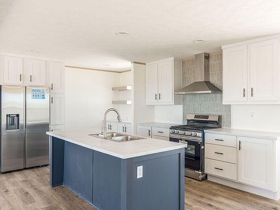 4th image of 45 10th Ave NE