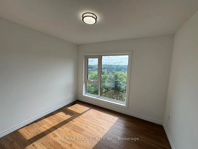 12 Suncrest Ln #207 — Photo 21