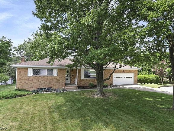 2nd image of 8756 Royalhaven Dr