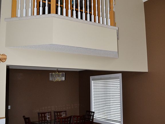 4th image of 10904 Timberline Dr N