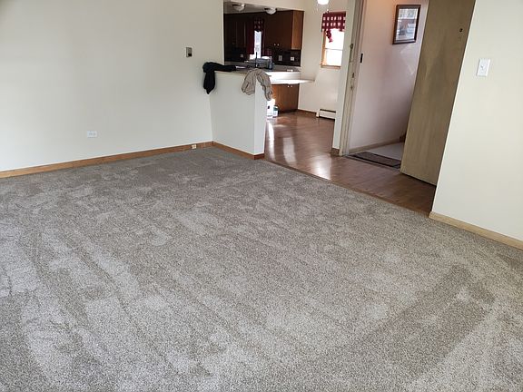4th image of 3817 Park Ave #1