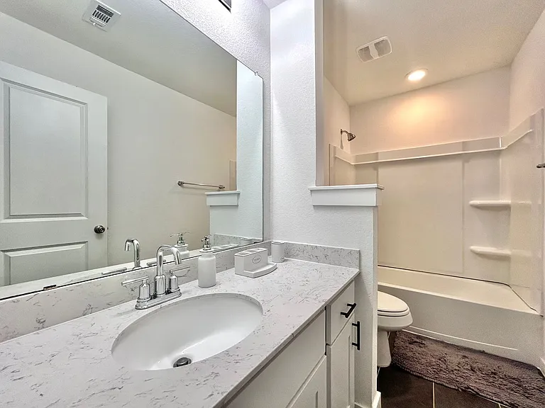 1357 Kneehigh Ln — Photo 25