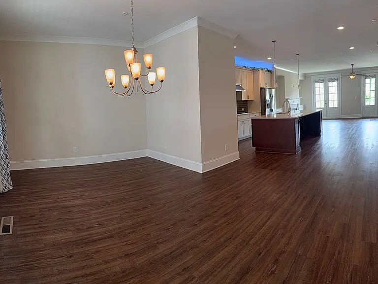 155 Inwood Walk — Photo 19