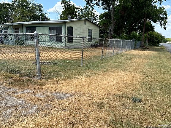 4th image of 387 LANGFORD PL