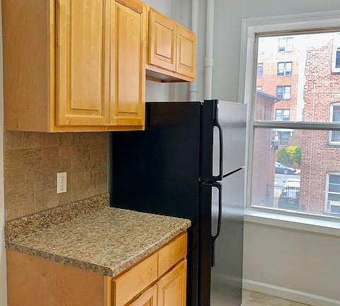 3rd image of 19 Kensington Ave #54D