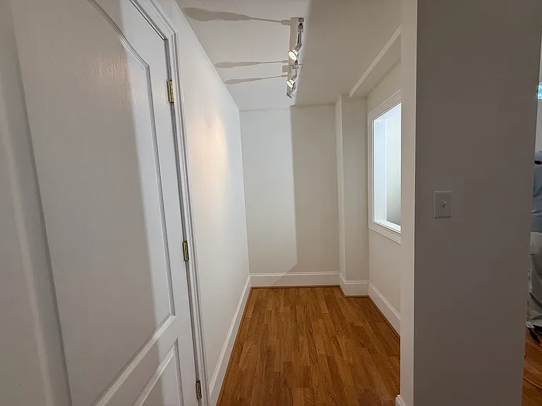 606 Winston Ln — Photo 28
