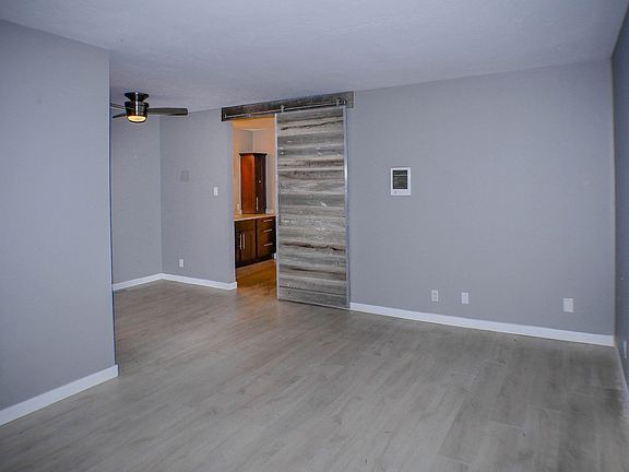 4th image of 4474 Winona Ave APT 9