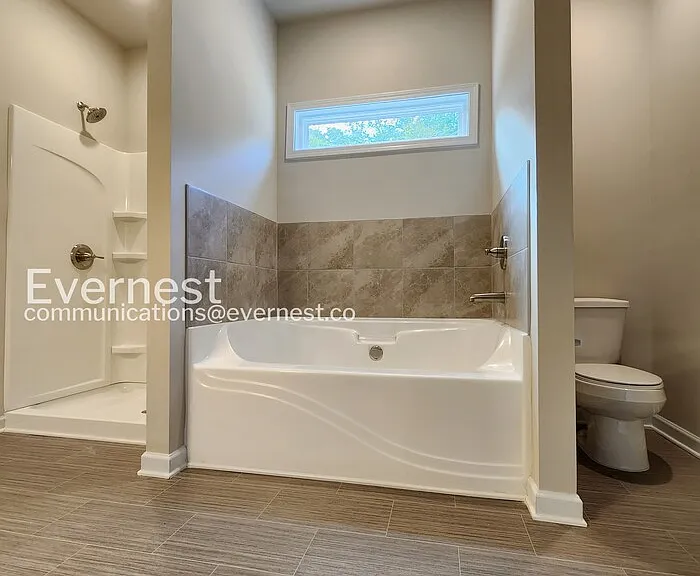 121 Culver St — Photo 10