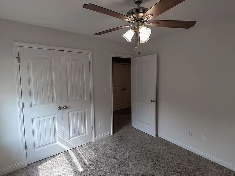 2807 Amberwood Ct — Photo 27