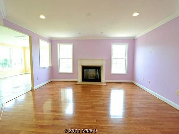 3rd image of 1939 Brooke Farm Ct