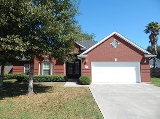 7060 Live Oak Cir, Groves, TX 77619