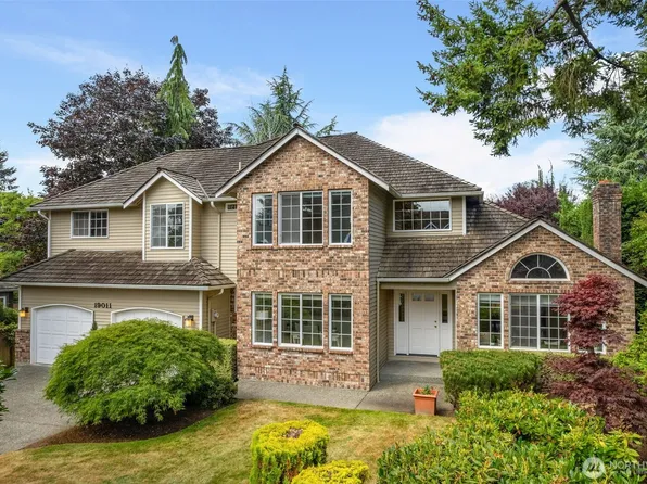 19011 64th Avenue NE, Kenmore, WA 98028