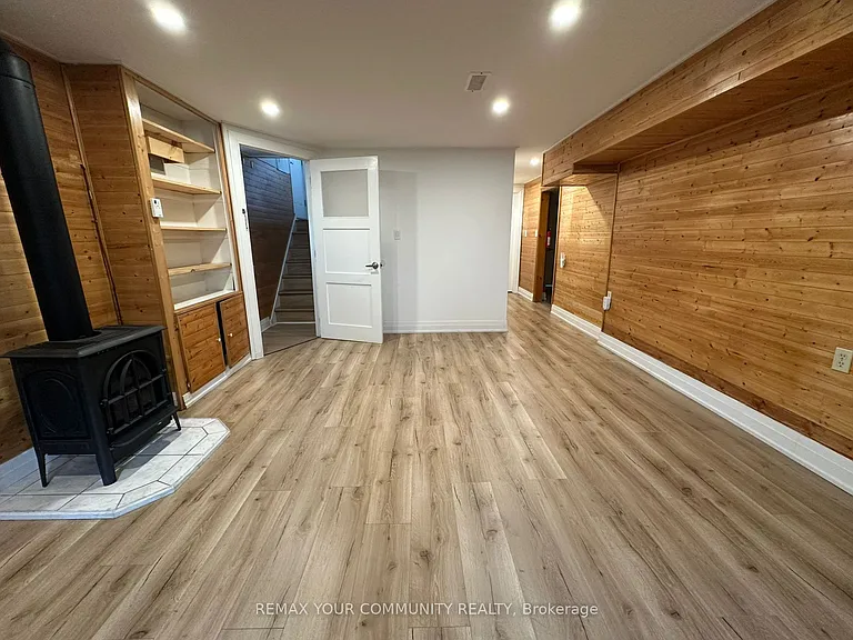 2 Pinemore Cres — Photo 13