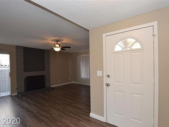 3rd image of 3960 Briarcrest Ct
