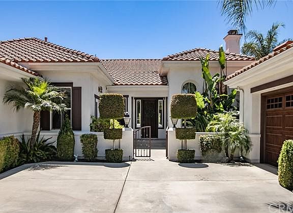 5th image of 900 Sunset Hills Ln