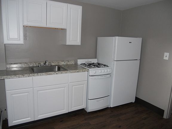 5th image of 65 Linda Dr APT 2