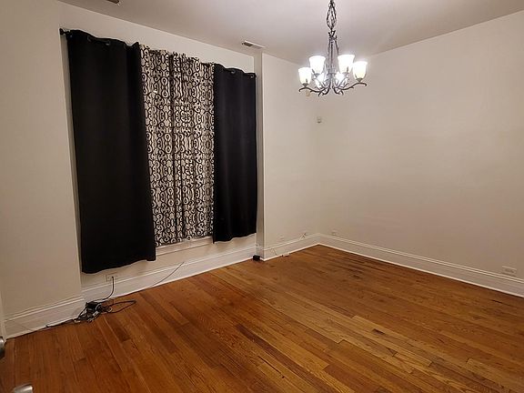 4th image of 3137 W Polk St #1