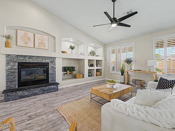 3rd image of 6401 S ONYX Drive