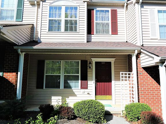 3rd image of 120 Willow Oak Dr APT B