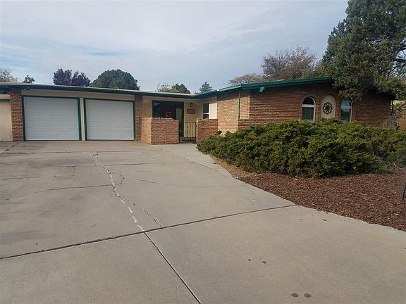 2nd image of 118 Azure Dr
