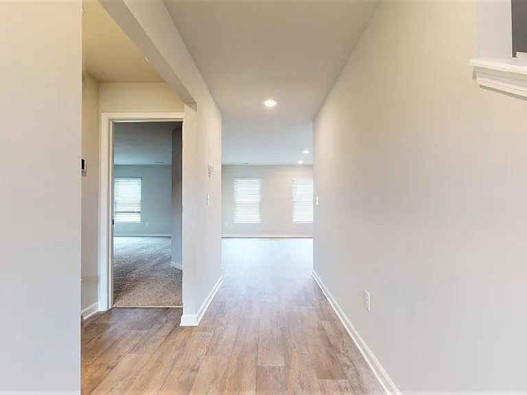 210 Rushing Waters Dr — Photo 5