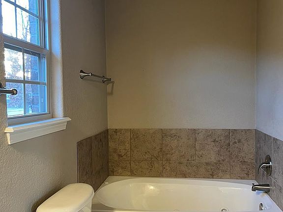 5th image of 5301 Carlisle St