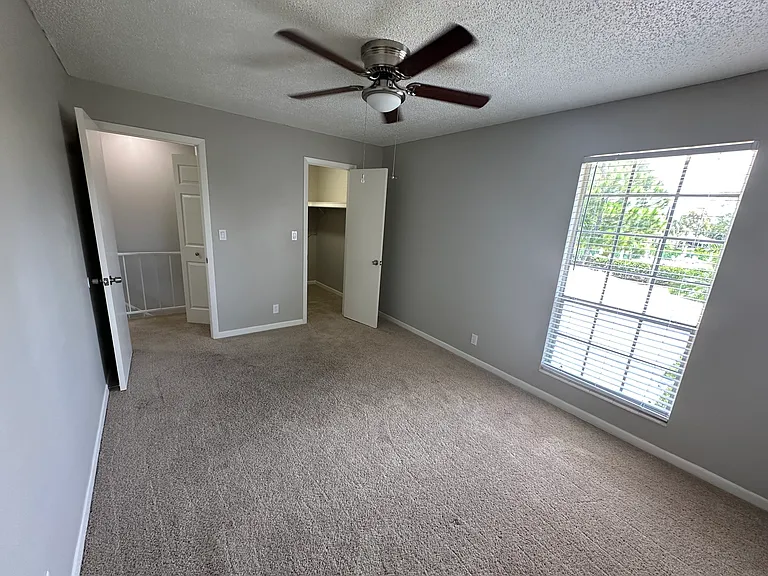 5848 Queen Elizabeth Way #2 — Photo 13