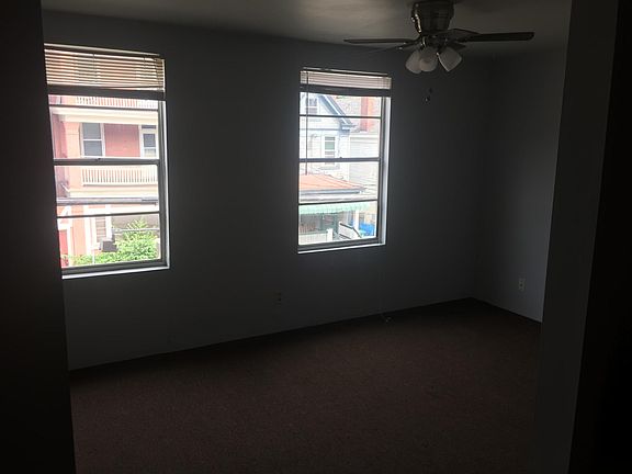 3rd image of 2329 W Clifton Ave #1