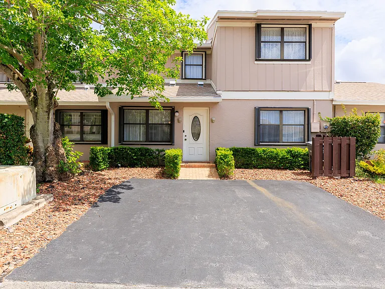 5241 Jog Ln — Photo 25