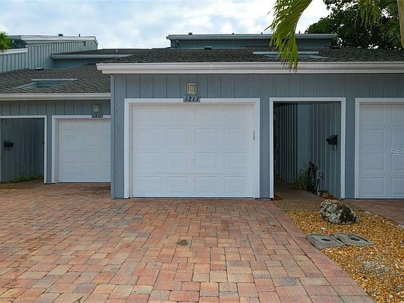 2nd image of 1217 Dockside Pl
