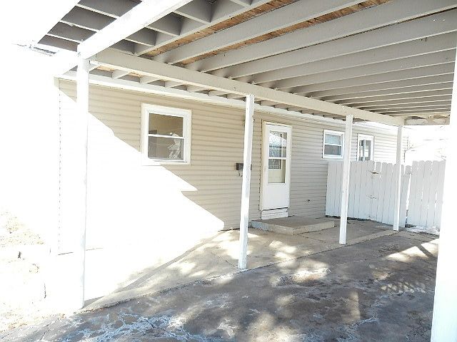 1st image of 961 Berkley St