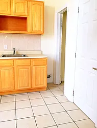 Rented by Rapid Realty Cobble Hill