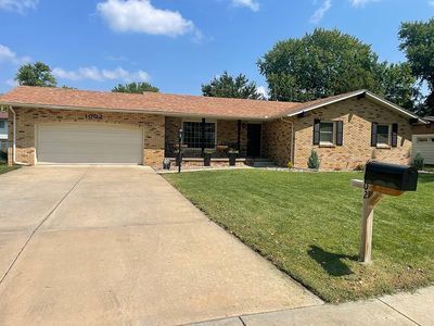 1002 E 24th Ave, Hutchinson, KS, 67502