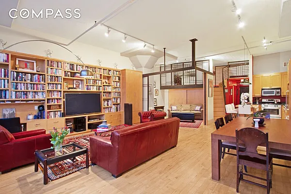 Sold by Compass | media 18