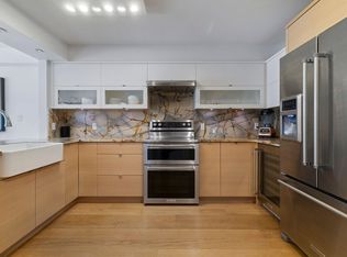 1501 Howe St #303, Vancouver, BC