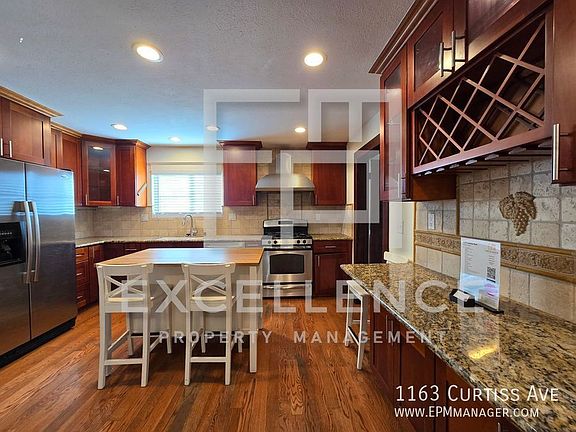 5th image of 1163 Curtiss Ave