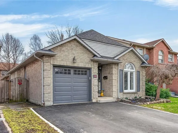 23 Juliebeth Dr, Hamilton, ON L9B 2N6
