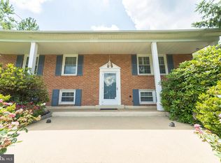 2 Quarry Ln, Newark, DE 19711