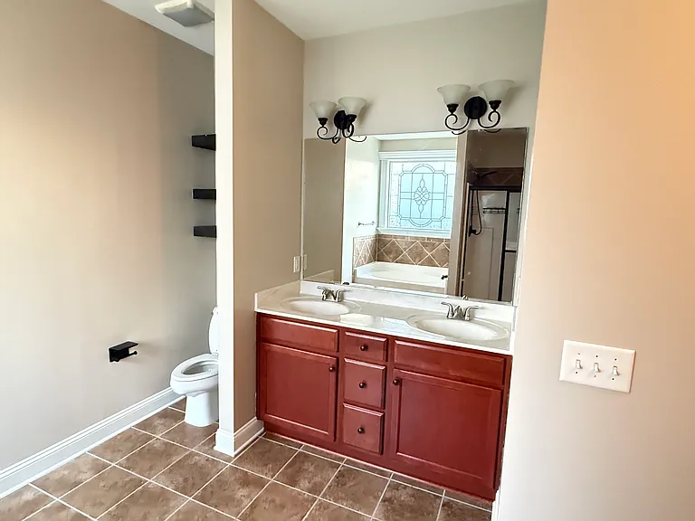 252 Wynngate Dr — Photo 23