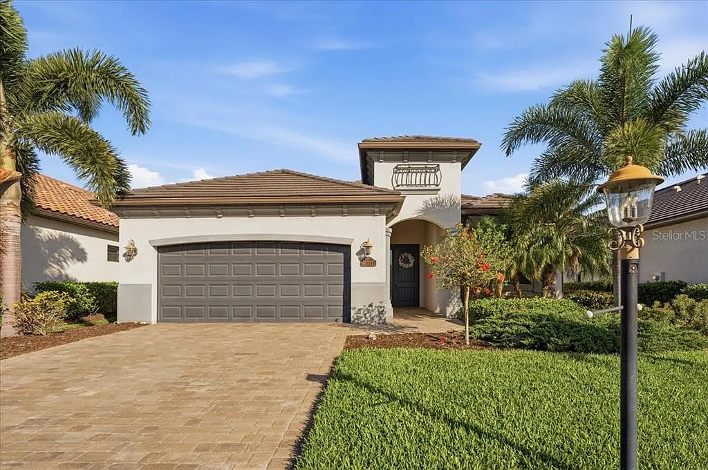 4 bed, 2.0 bath, 2248 sqft, $6,000 — Photo 1