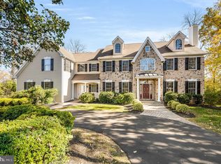 18 Weightman Dr, Malvern, PA 19355