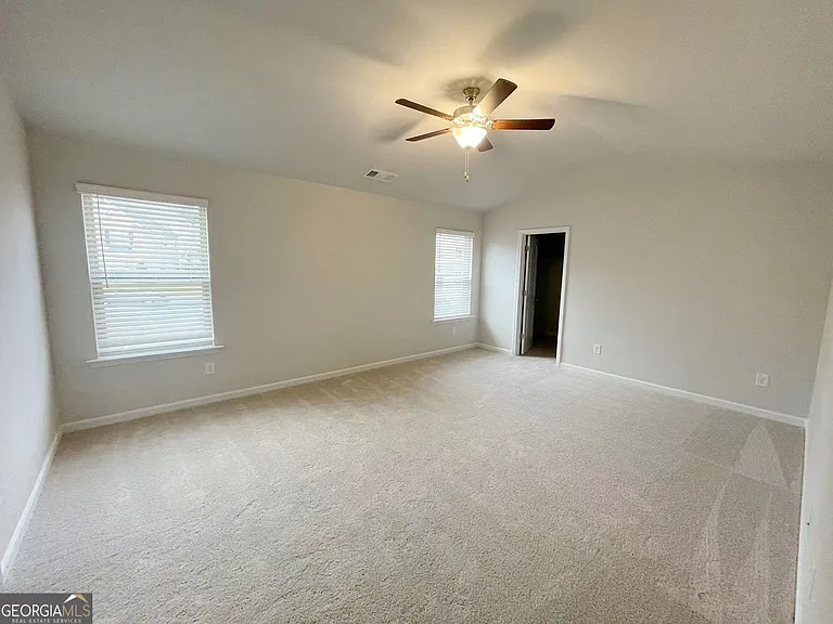 928 Yancey Ct — Photo 10